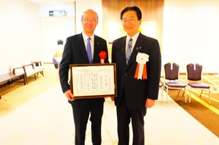 20170516_平成29年度岩手県商工観光業表彰2_.jpg